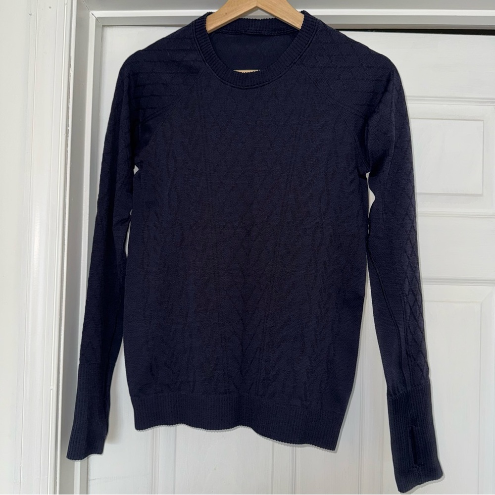 Lululemon Bundle of Two Long Sleeve Pullovers Brown Navy 8 Rest Less - Picture 4 of 8